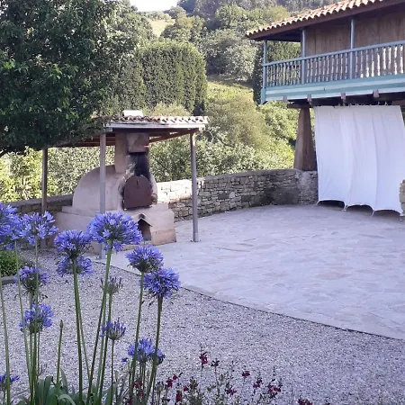 Paca Casa Rural. Arts And Landscape In Asturias *