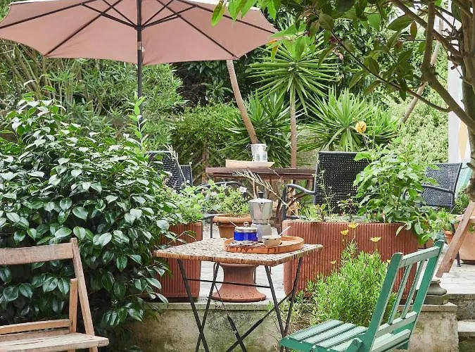 Paca Casa Rural. Arts And Landscape In Asturias Nyaraló