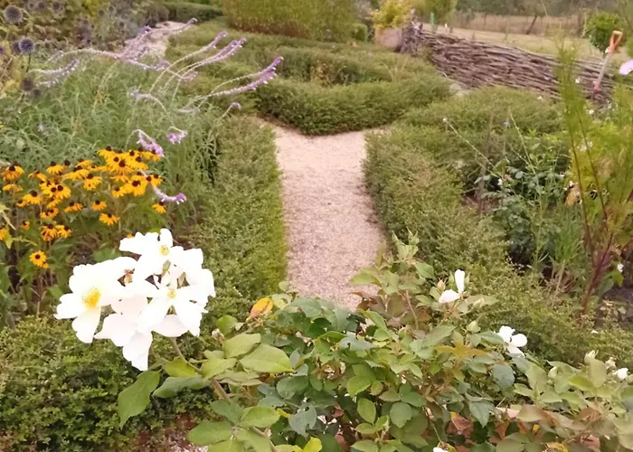 Nyaraló Paca Casa Rural. Arts And Landscape In Asturias *